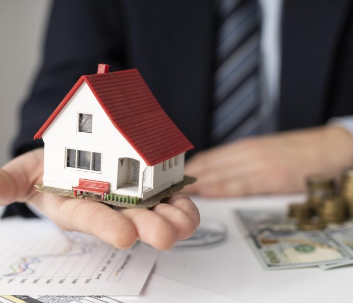 house-investments-elements-composition